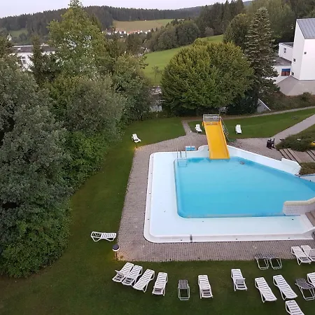 Bergpanorama Mit Pool Apartment